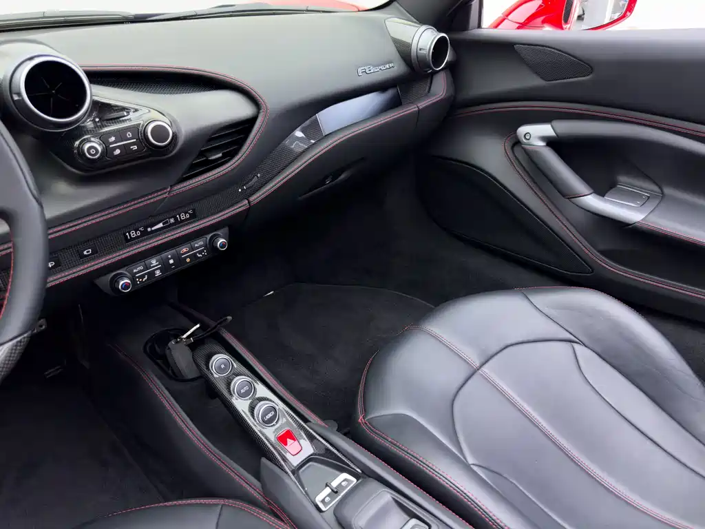 Ferrari F8 2020 Spider 3.9T V8 купить на сайте DeffCars