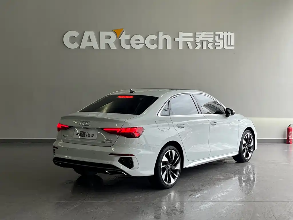 Audi A3 2023 A3L Limousine 35 TFSI fashionable and sporty купить на сайте DeffCars