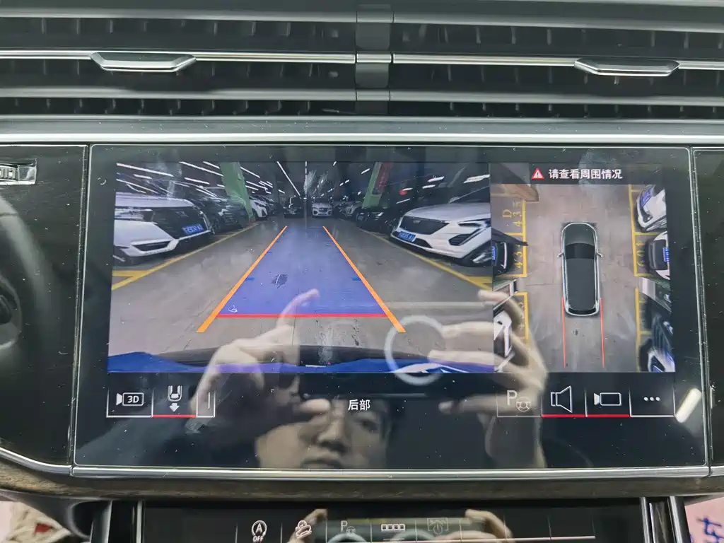 Audi Q7 2023 55 TFSI quattro S line sports купить на сайте DeffCars