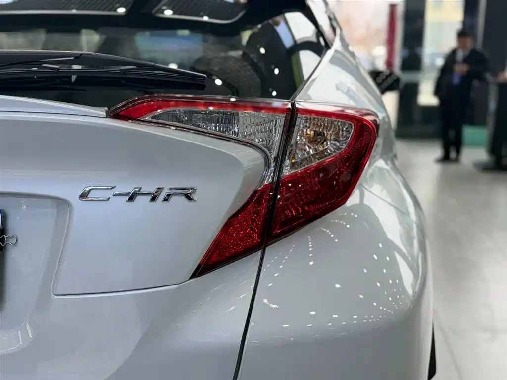 Toyota C-HR 2021 2.0L Comfort Edition купить на сайте DeffCars