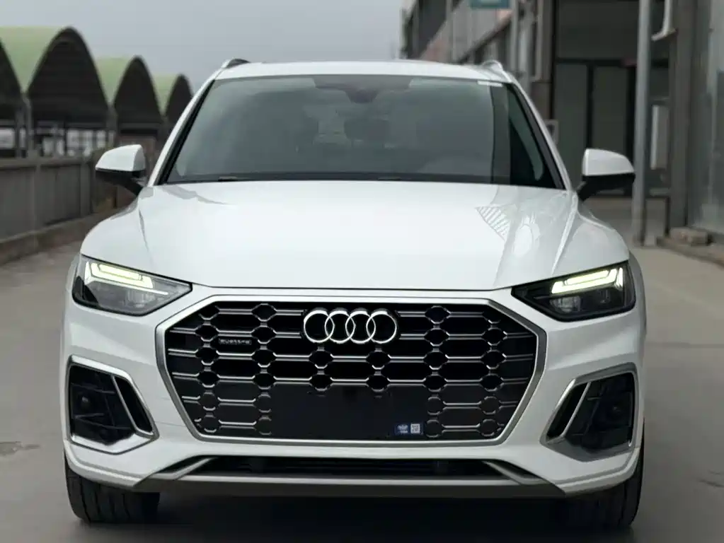 Audi Q5L 2022 40T luxury and dynamic model купить на сайте DeffCars