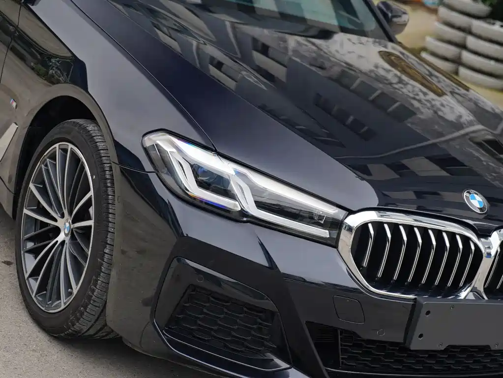 BMW 5 Series 2023 facelift 530Li leading M sports package купить на сайте DeffCars