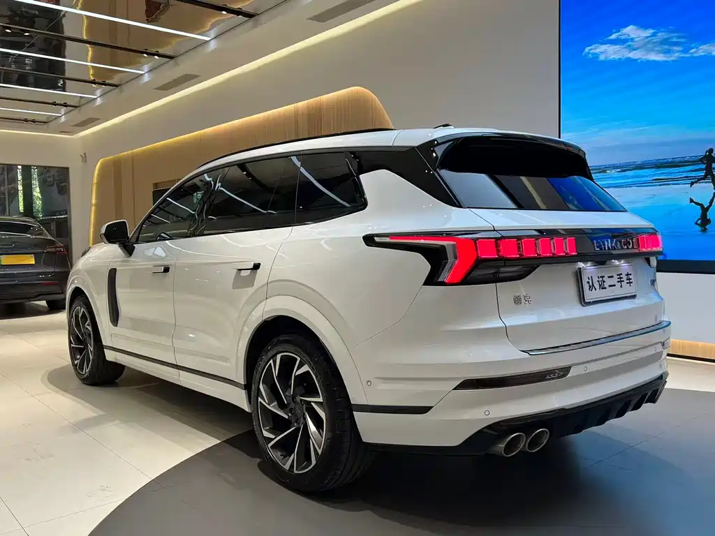 Lynk & Co 09 2021 2.0T Halo six-seater купить на сайте DeffCars