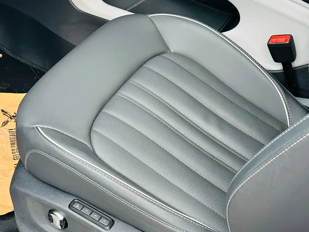 Touron 2023 380TSI four-wheel drive luxury version купить на сайте DeffCars