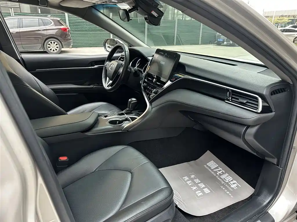 Camry 2021 2.0G Deluxe Edition купить на сайте DeffCars