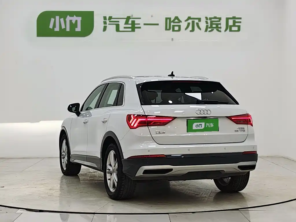 Audi Q3 2022 35 TFSI Fashionable and Elegant купить на сайте DeffCars