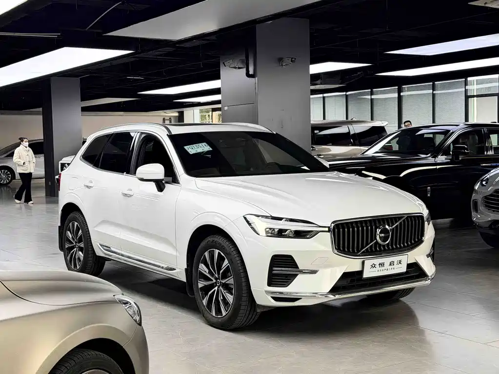 Volvo XC60 2024 B5 four-wheel drive Zhiyuan Deluxe Edition купить на сайте DeffCars