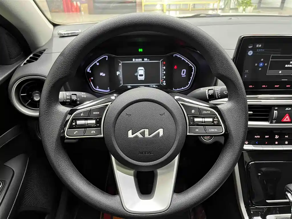 Kia K3 2021 1.5L CVT Fashion Edition купить на сайте DeffCars