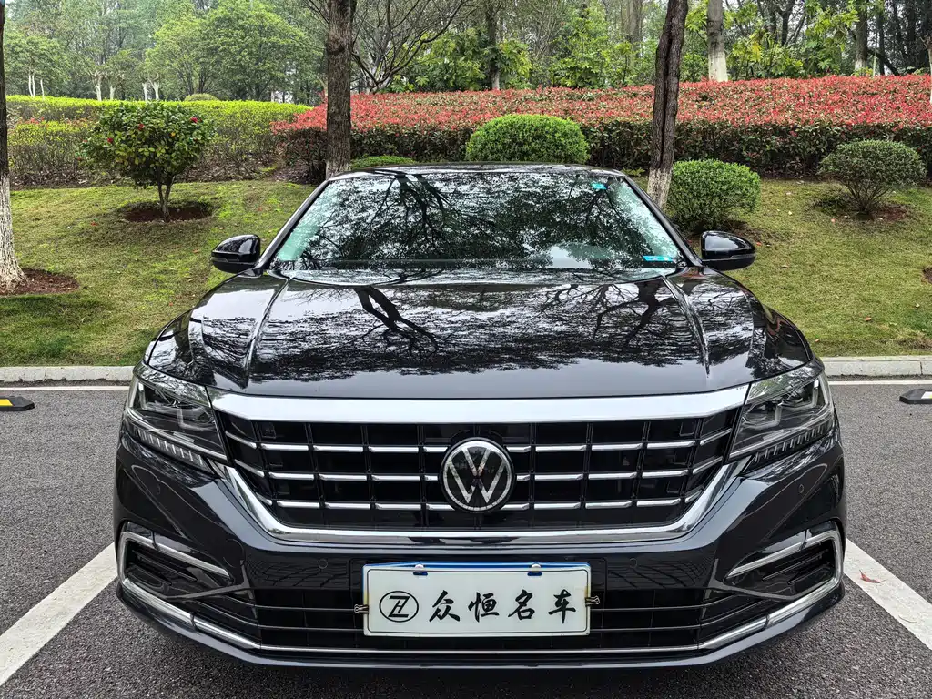 Passat 2021 330TSI Deluxe Edition купить на сайте DeffCars