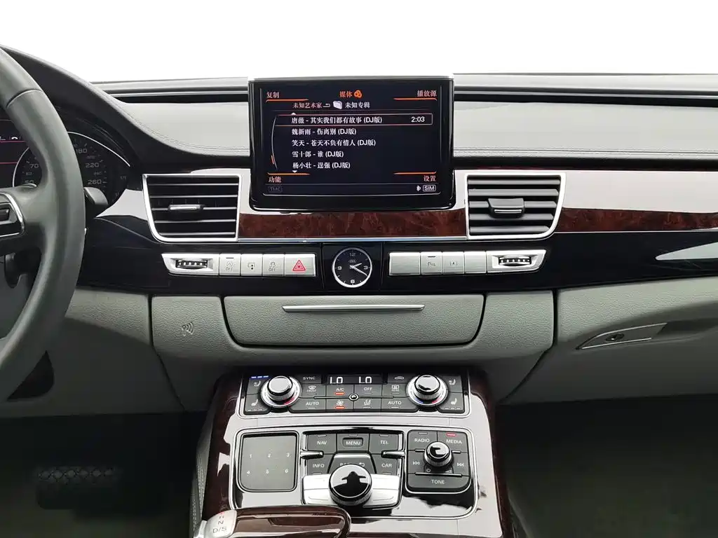 Audi A8 2013 A8L 45 TFSI quattro luxury model купить на сайте DeffCars