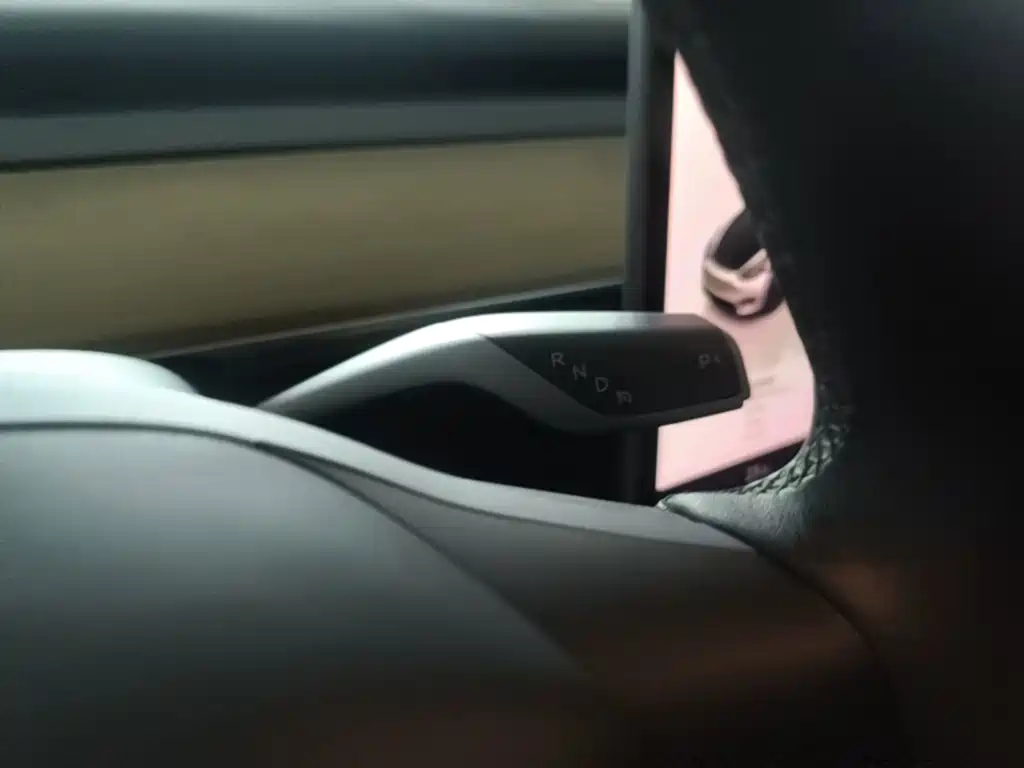Model Y 2022 facelift rear-wheel drive version купить на сайте DeffCars