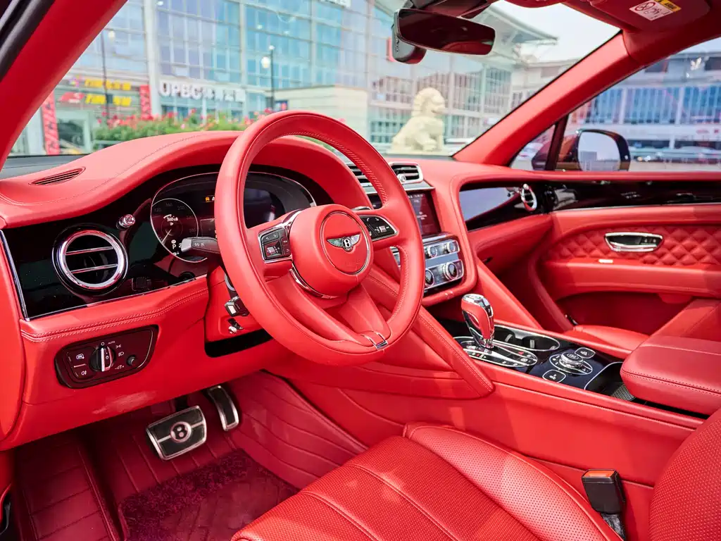 Bentayga 2022 4.0T V8 купить на сайте DeffCars