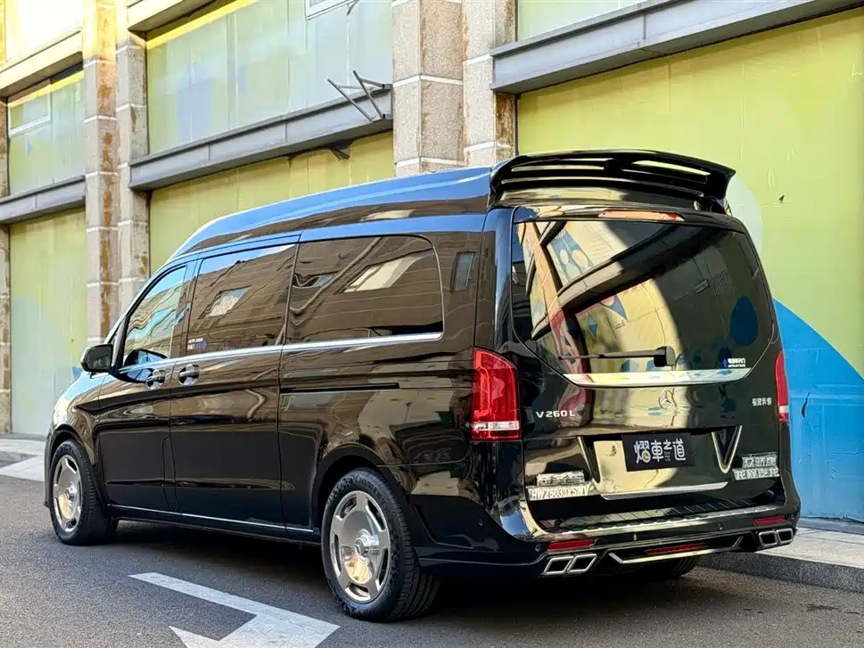 Mercedes-Benz V-Class 2021 V 260 L Long Wheelbase Luxury Edition купить на сайте DeffCars