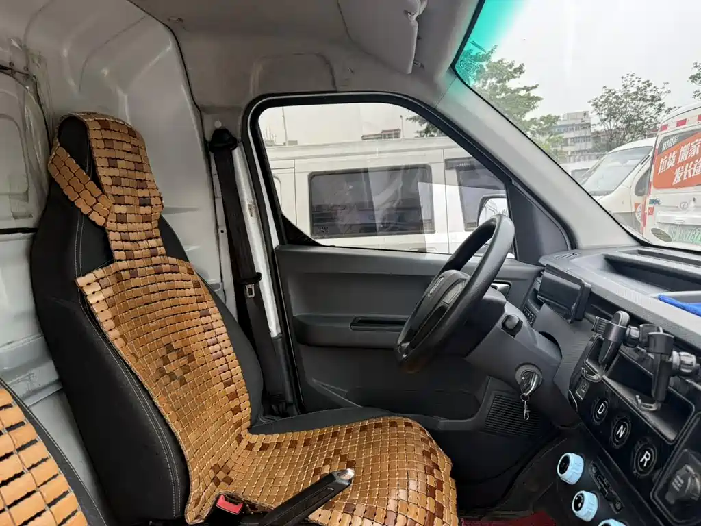 Long-range Xingxiang V 2022 Xingxiang V6E exclusive version long axis Ningde 41.86kWh купить на сайте DeffCars