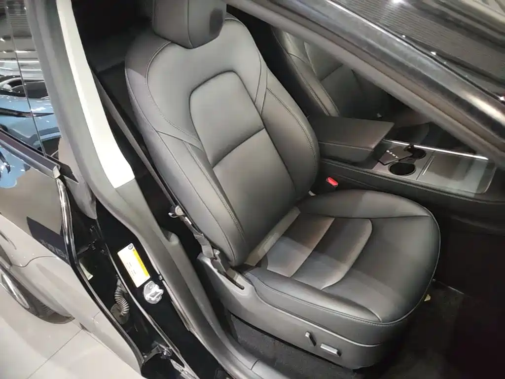 Model Y 2023 rear-wheel drive version купить на сайте DeffCars