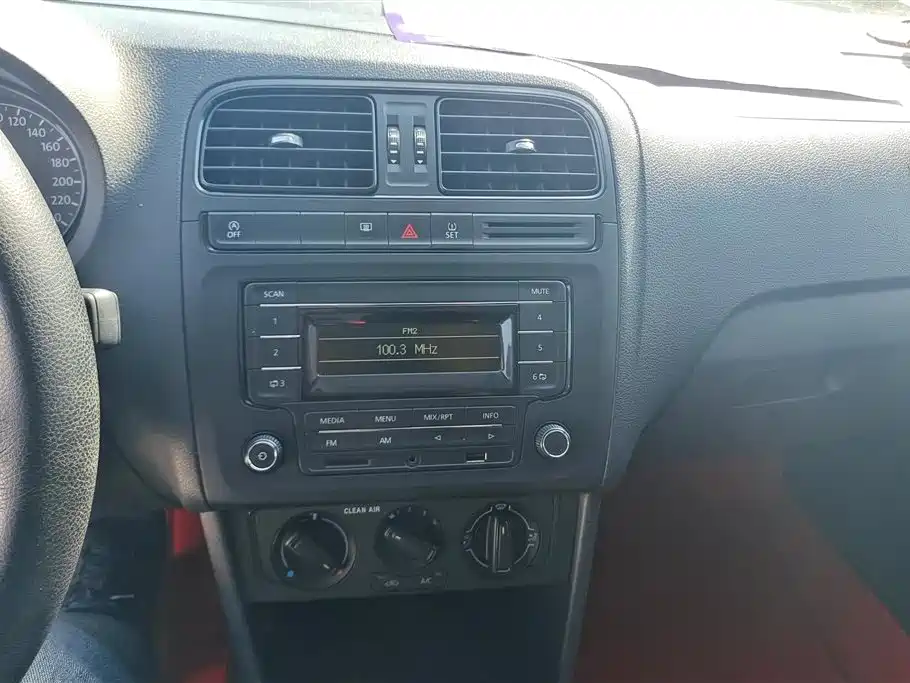 Polo 2018 1.5L automatic safe driving model купить на сайте DeffCars