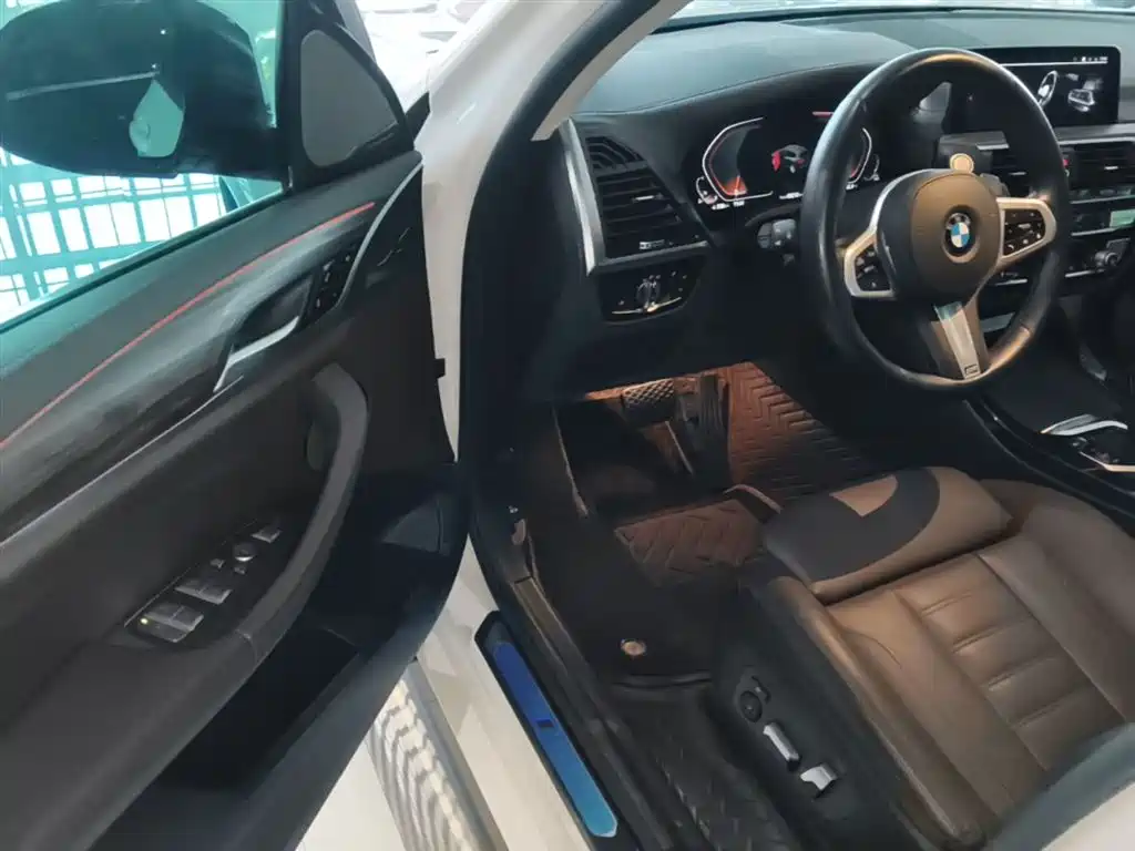BMW X3 2021 facelift xDrive28i M sports package купить на сайте DeffCars