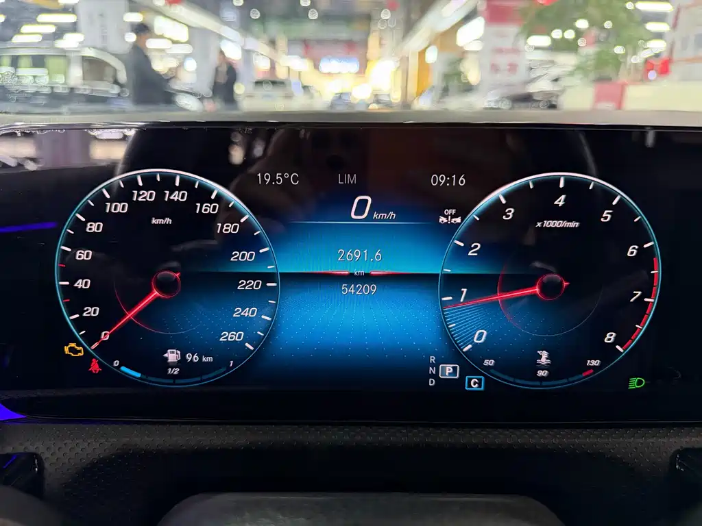 Mercedes-Benz A-Class 2022 Facelift Three A 200 L Sports Sedan Fashionable купить на сайте DeffCars