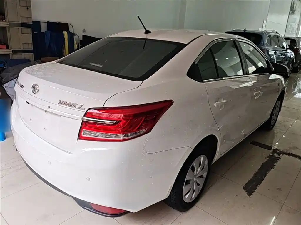 YARiS L 2020 1.5L CVT leading version купить на сайте DeffCars