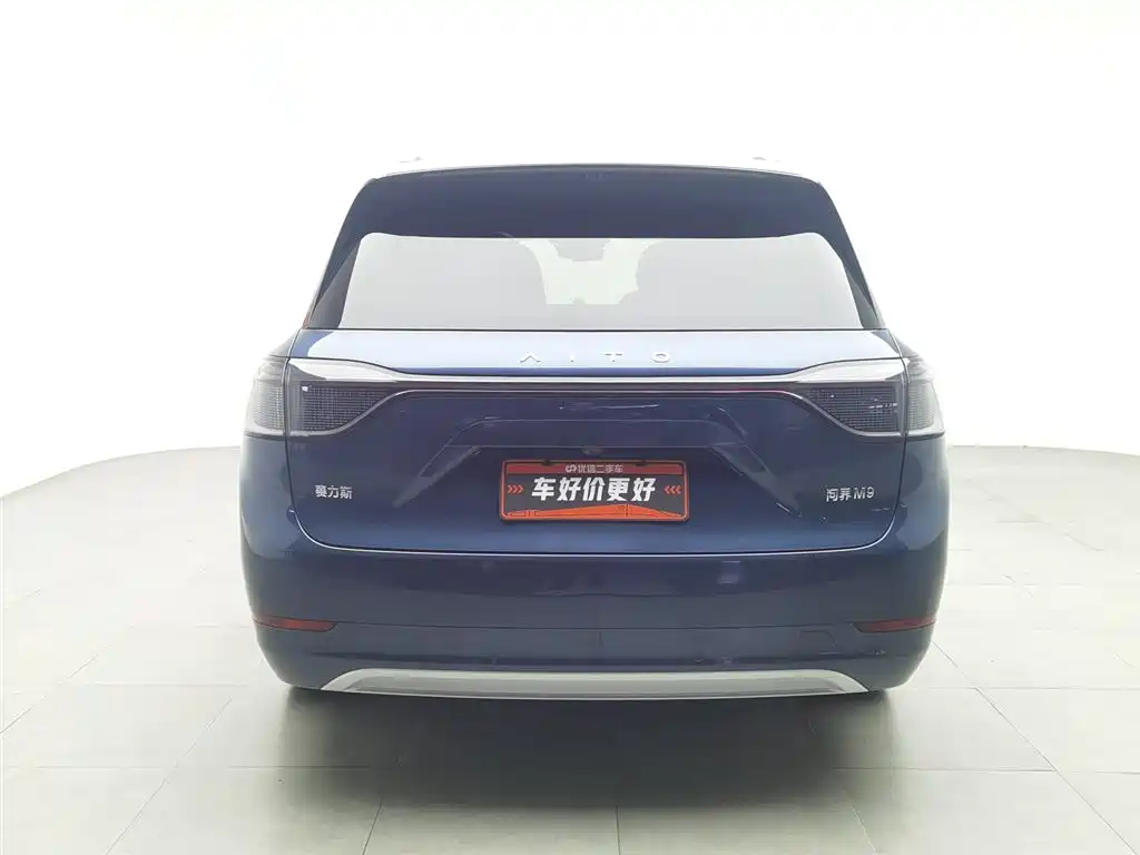Wenjie M9 2024 extended range Max version 42kWh 6-seater version купить на сайте DeffCars