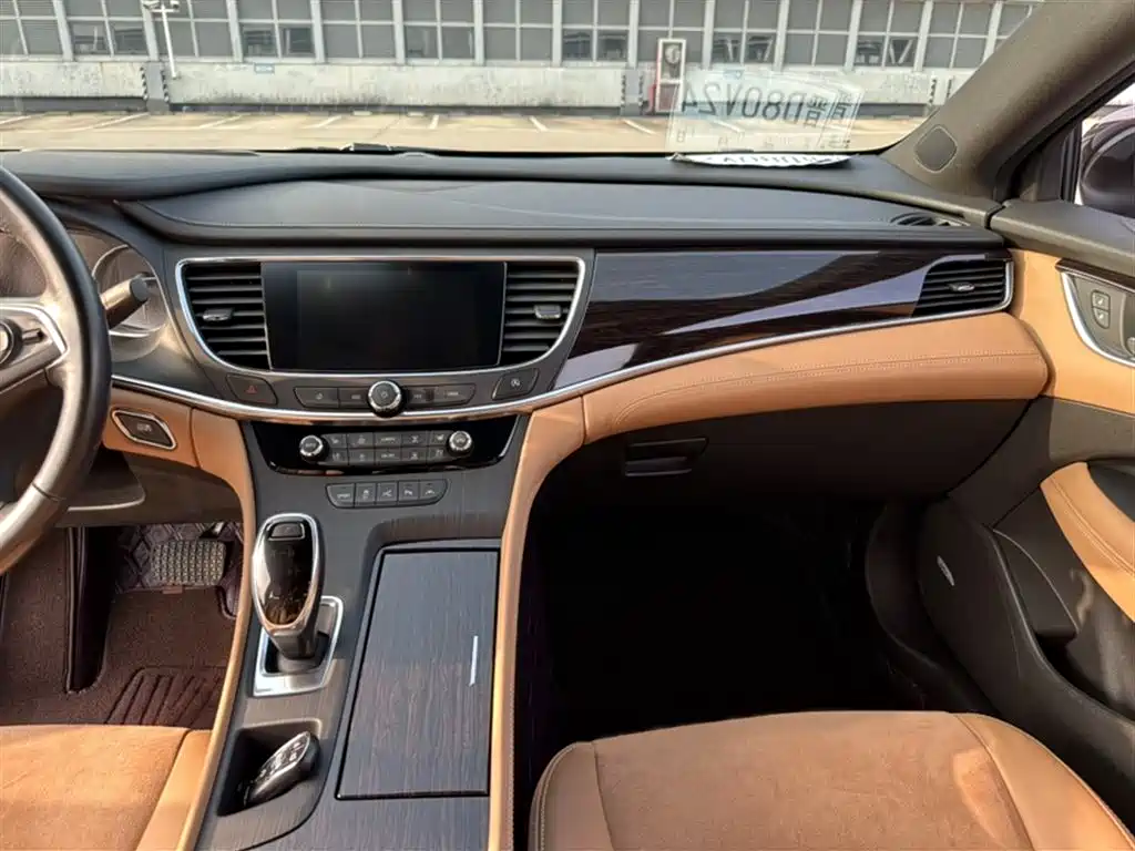 LaCrosse 2018 28T luxury model купить на сайте DeffCars