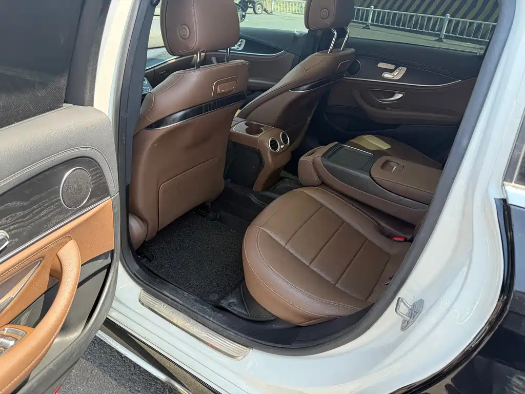 Mercedes-Benz E-Class 2019 E 300 L Sporty and Stylish купить на сайте DeffCars