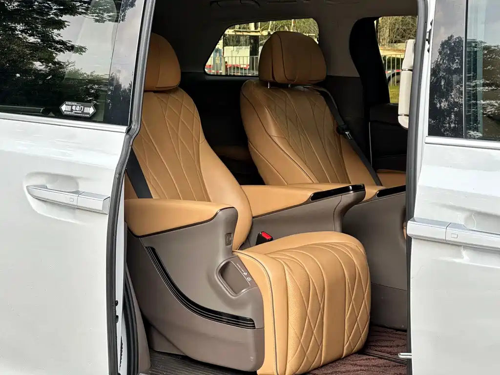 Denza D9 2022 DM-i 970 four-wheel drive premium model купить на сайте DeffCars