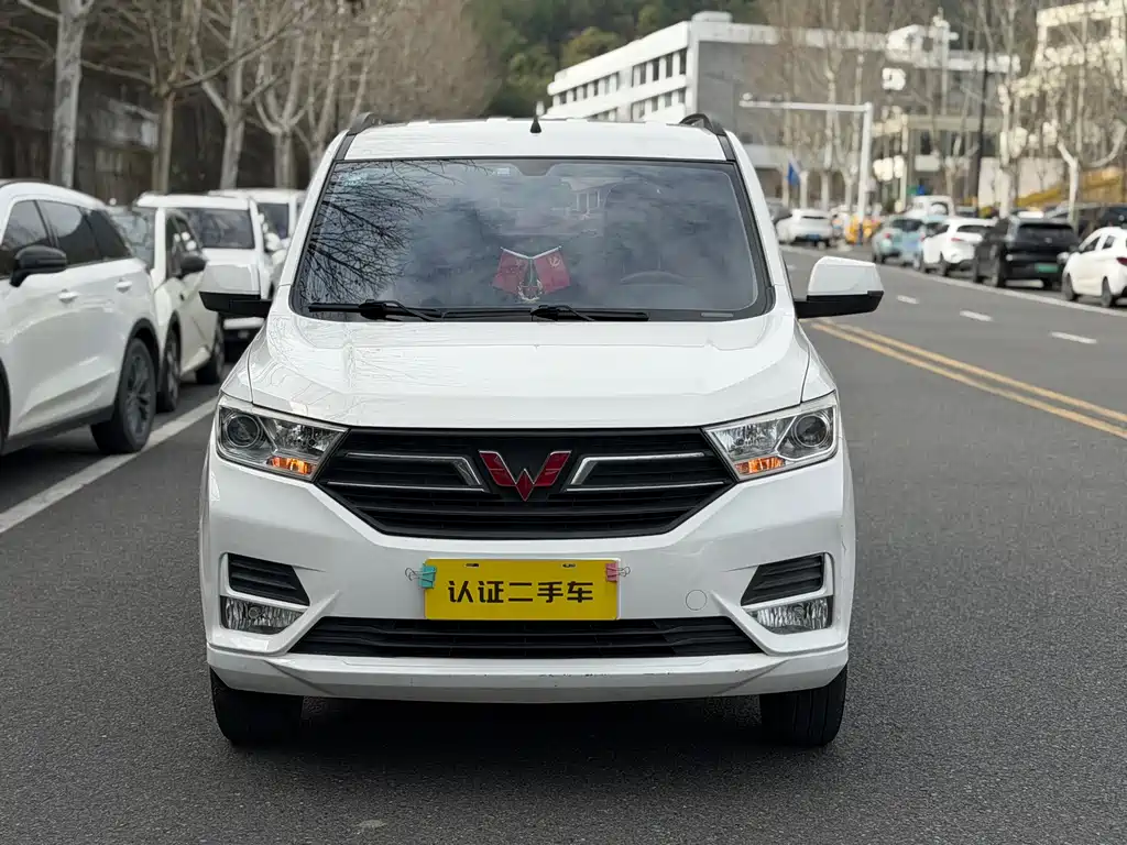 Wuling Hongguang 2019 1.5L S basic model National VI LAR купить на сайте DeffCars