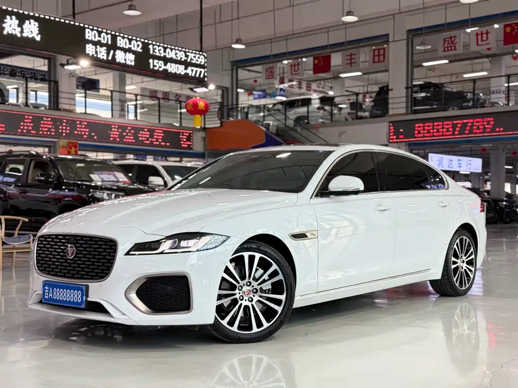 Jaguar XFL 2025 2.0T P250 two-wheel drive exclusive luxury version купить на сайте DeffCars