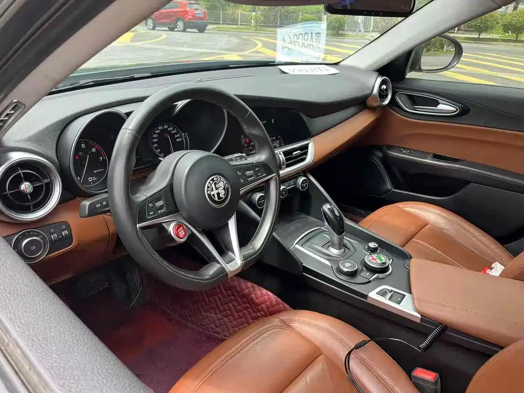 Giulia Juliet 2017 2.0T 200HP Elite Edition купить на сайте DeffCars
