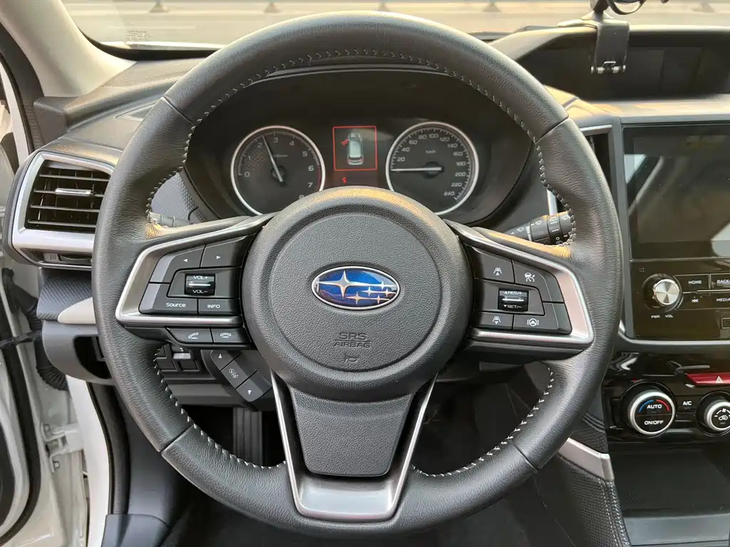 Forester 2022 2.0i AWD Deluxe Edition EyeSight купить на сайте DeffCars