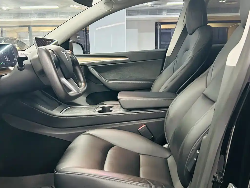 Model Y 2021 standard range rear-wheel drive version купить на сайте DeffCars