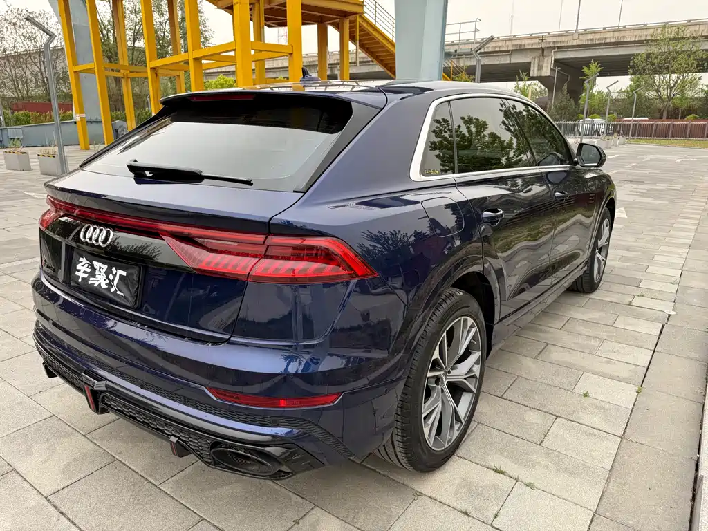 Audi Q8 2019 55 TFSI exclusive dynamic model купить на сайте DeffCars