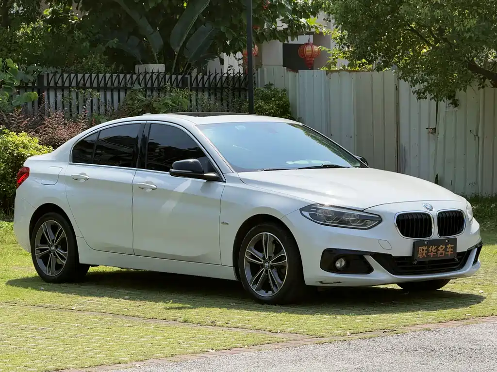 BMW 1 Series 2017 118i Sports купить на сайте DeffCars