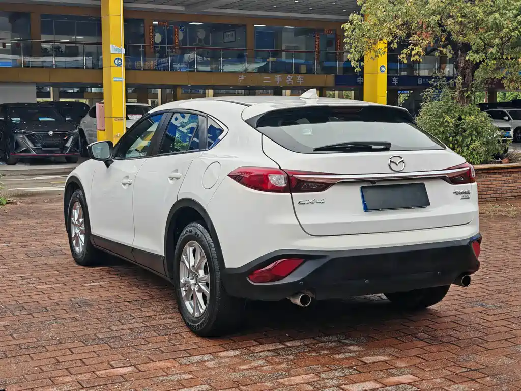 Mazda CX-4 2016 2.0L automatic two-wheel drive Blue Sky Vibrant Edition купить на сайте DeffCars