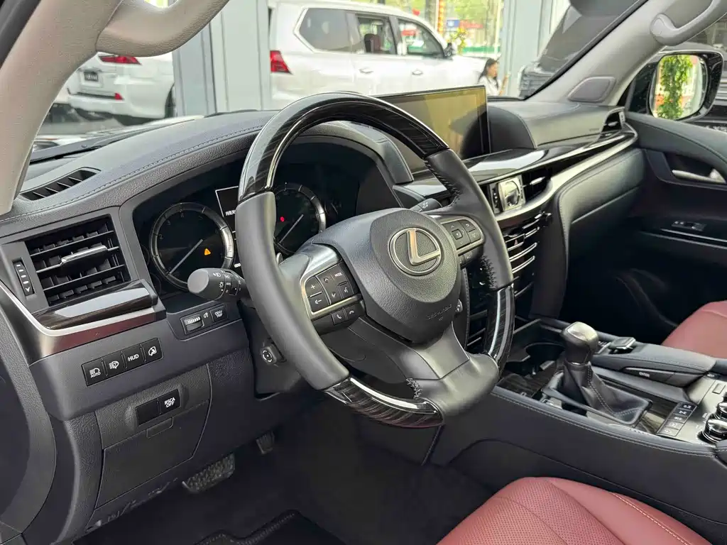 Lexus LX 2019 570 Premium Luxury Edition купить на сайте DeffCars