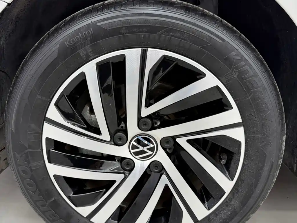 Lavida 2022 280TSI DSG Comfort Edition купить на сайте DeffCars