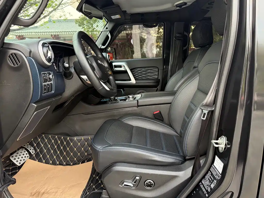 Beijing off-road BJ40 2023 2.0D automatic four-wheel drive Blade Hero Edition knight type (front and rear electronically controlled locks) купить на сайте DeffCars
