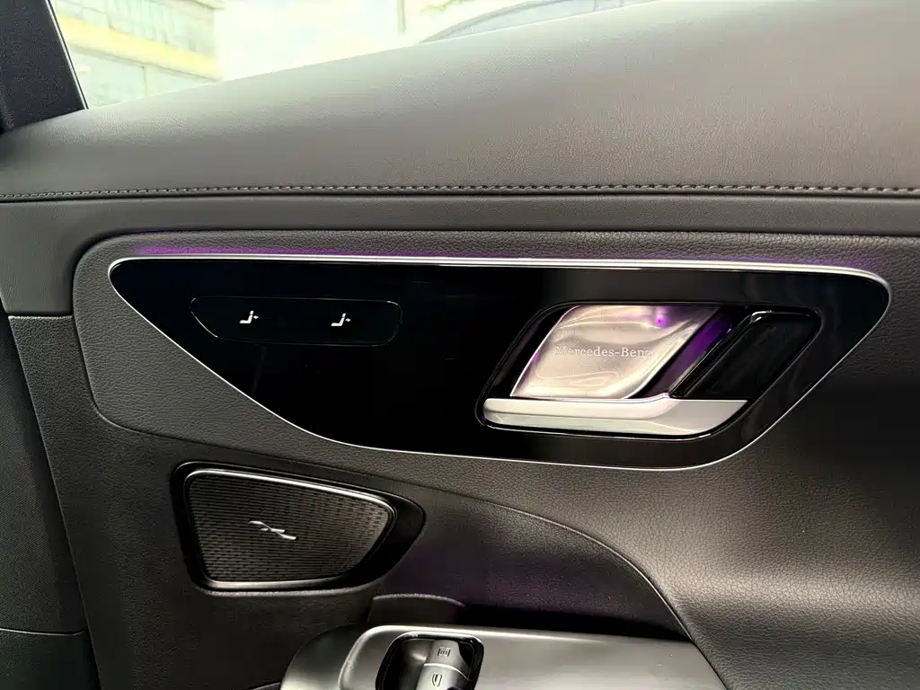 Mercedes-Benz C-Class 2024 facelift C 260 L sports version купить на сайте DeffCars