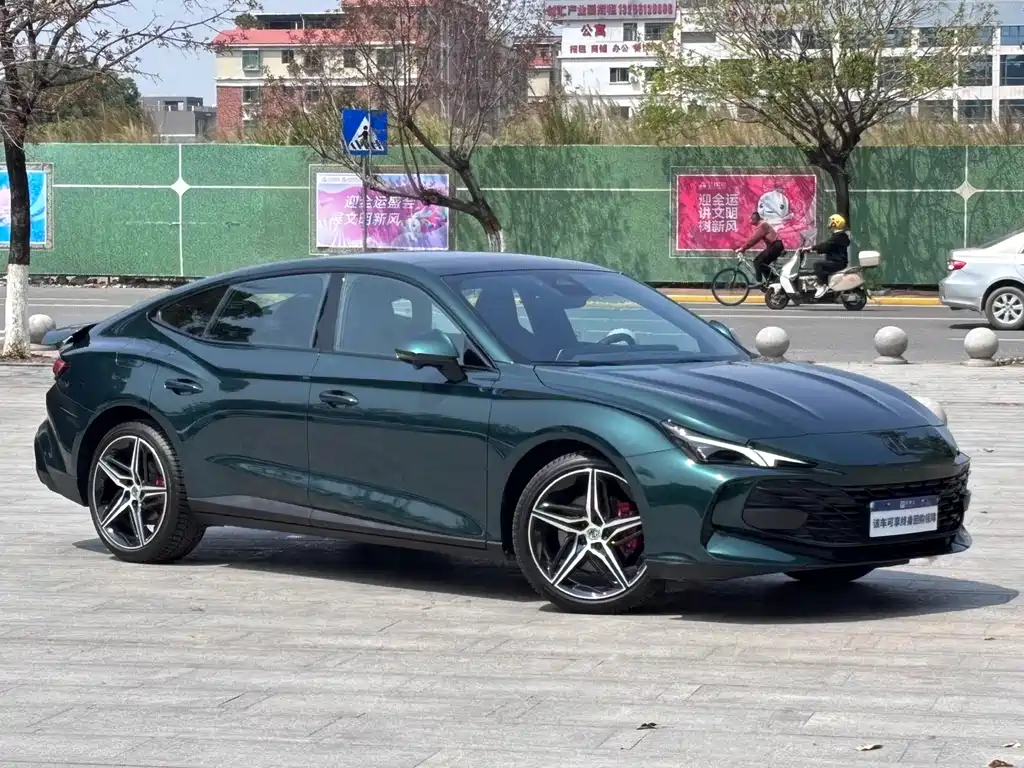 MG7 2025 2.0T Trophy+ Super Sports Edition купить на сайте DeffCars