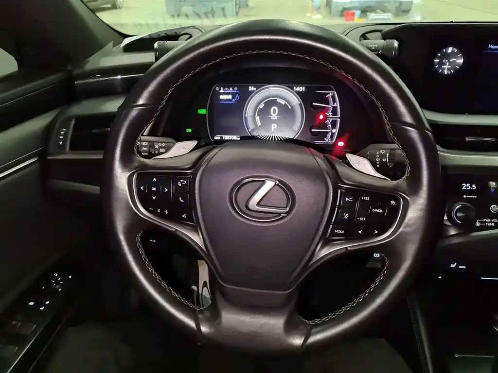 Lexus ES 2018 300h Excellence Edition National VI купить на сайте DeffCars