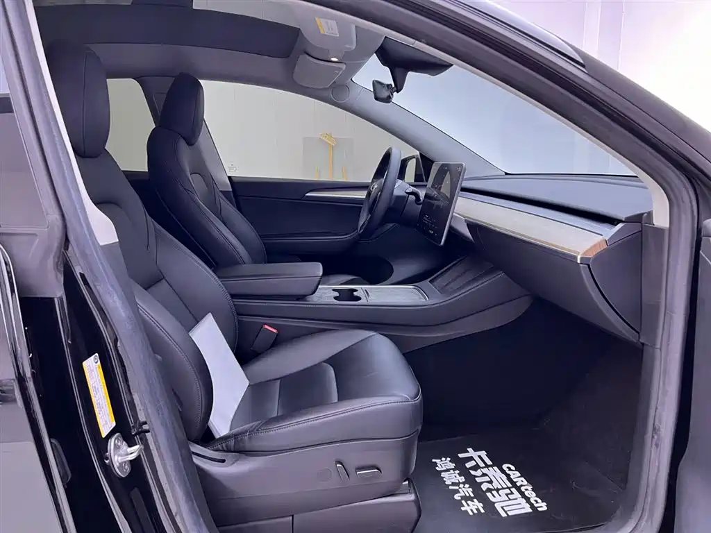 Model Y 2022 long-range all-wheel drive version купить на сайте DeffCars