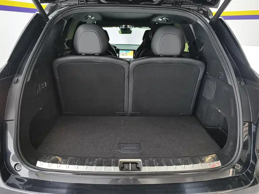 Lynk & Co 09 2021 2.0T Halo six-seater купить на сайте DeffCars