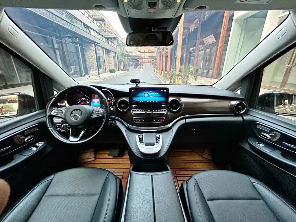 Mercedes-Benz V-Class 2021 V 260 Pilot Edition купить на сайте DeffCars