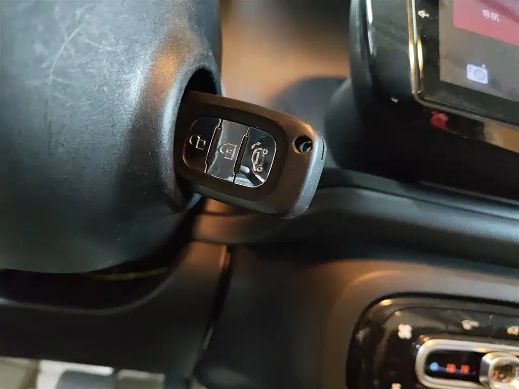 smart forfour 2018 1.0L 52kW smart version купить на сайте DeffCars