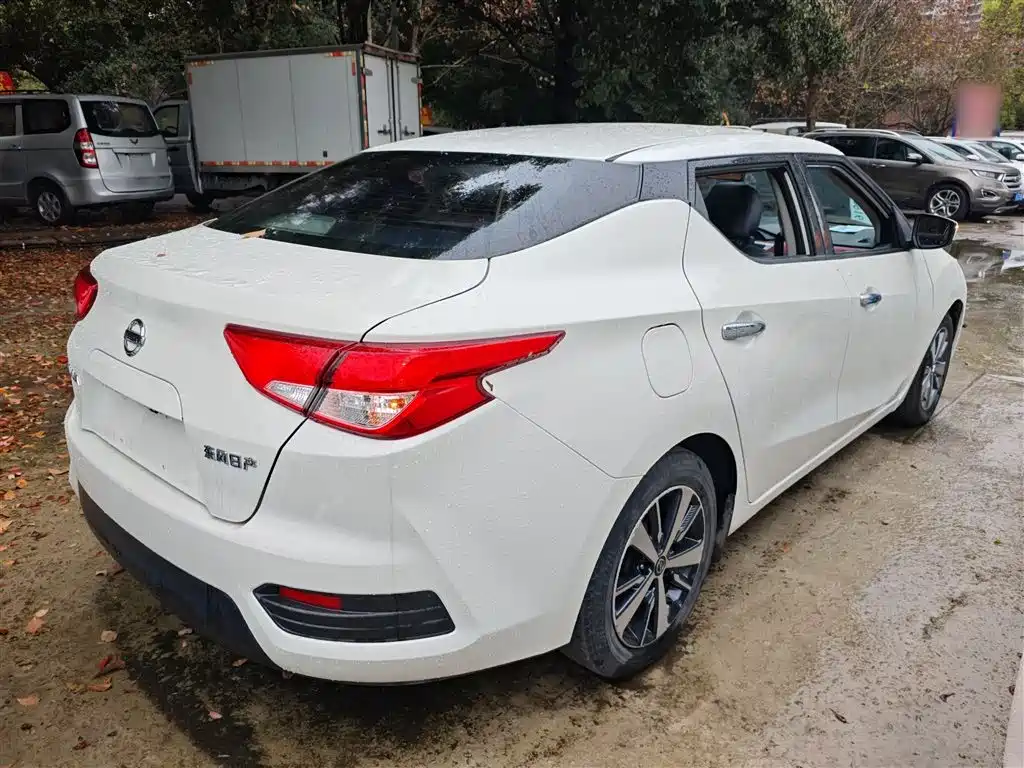 Bluebird 2019 1.6L manual cool version National VI купить на сайте DeffCars