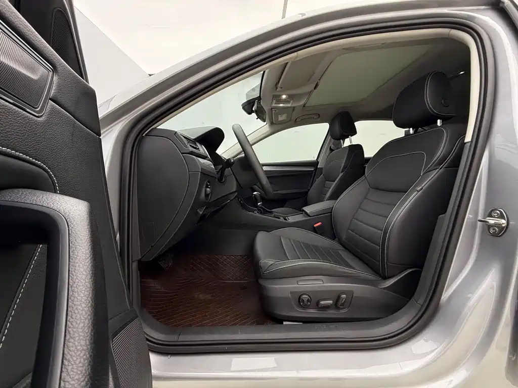Superb 2023 TSI280 DSG Exclusive Edition купить на сайте DeffCars