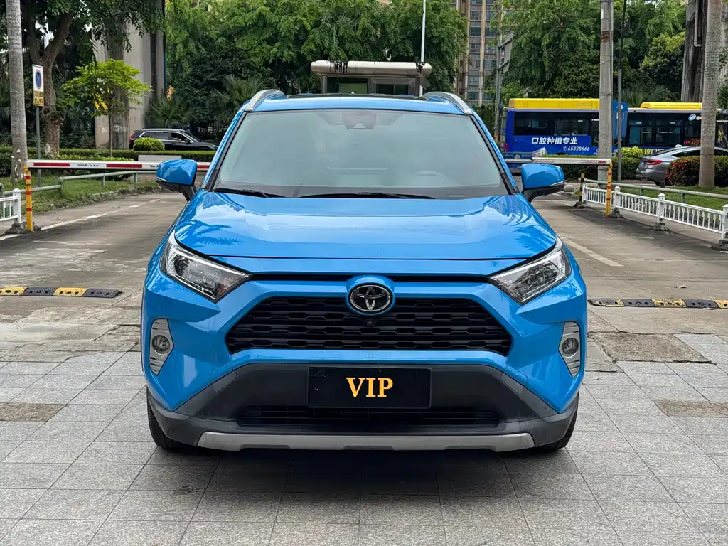 RAV4 Rongfang 2020 2.0L CVT two-wheel drive fashion version купить на сайте DeffCars