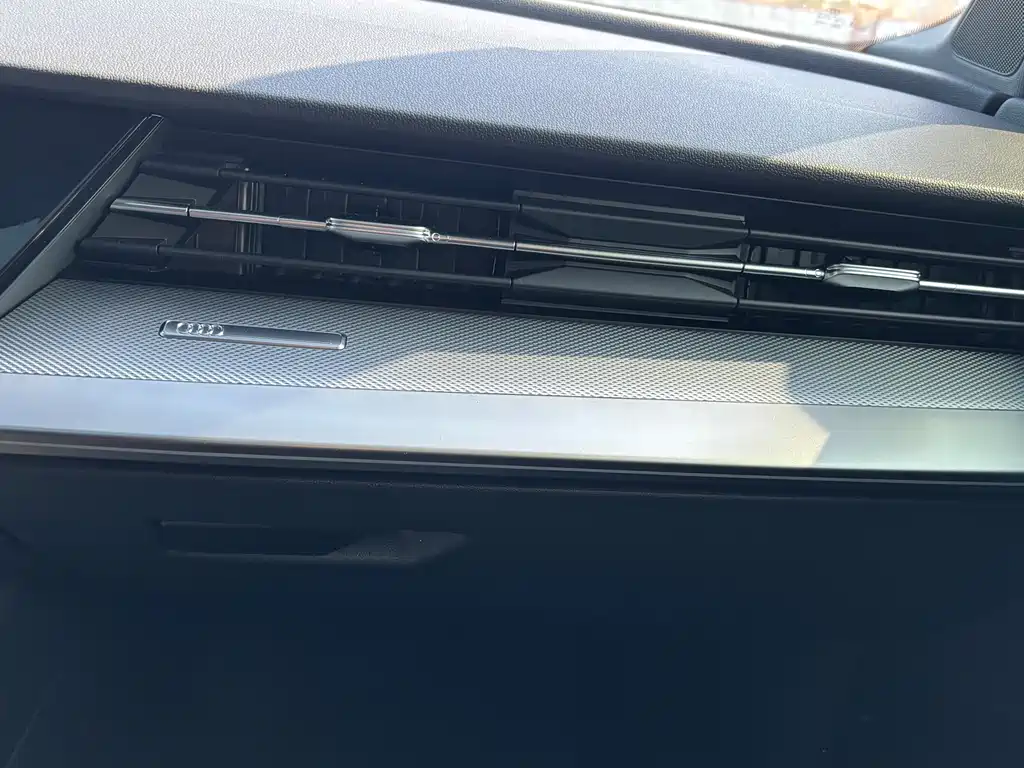 Audi A3 2024 A3L Limousine 35 TFSI Fashionable and Sporty купить на сайте DeffCars