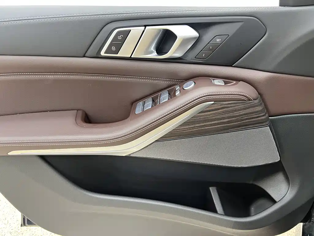 BMW X5 2025 xDrive 40Li M Sports Night Package купить на сайте DeffCars
